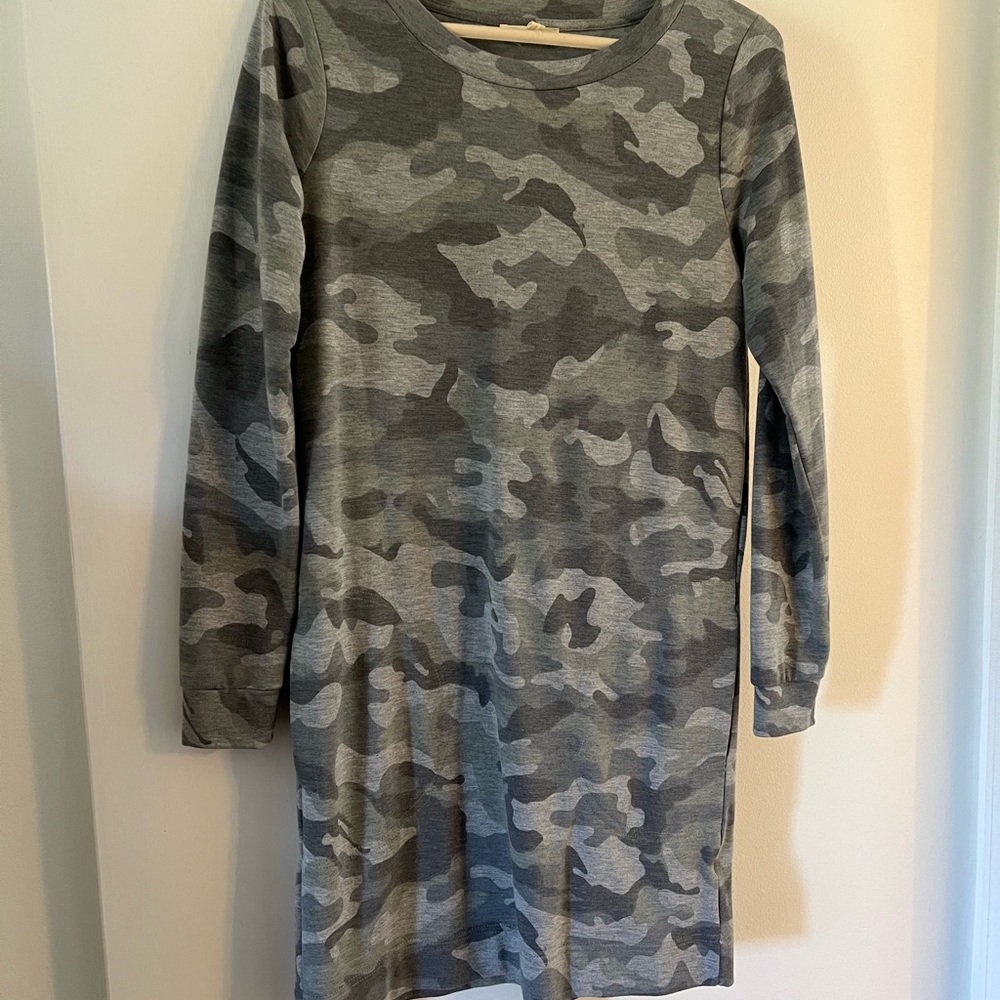 Jane and Delancey Gray Camouflage Midi Dress